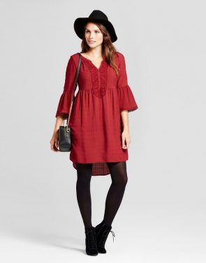 photo Crochet Bell Sleeve Dress by Knox Rose, color Berry (Pink) - Image 1