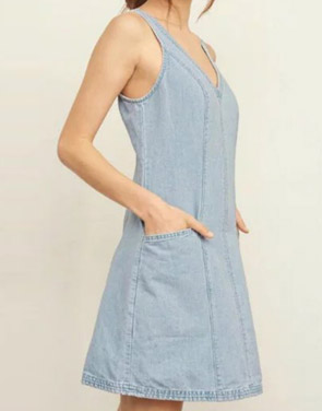 photo Casual V-Neck Sleeveless Cut OuT-Back Denim Dress by OASAP, color Light Blue - Image 2