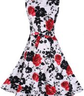 photo Charming Floral Printed Pleated Woman Dress by OASAP - Image 1