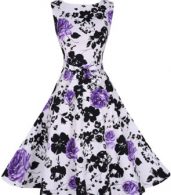 photo Charming Floral Printed Pleated Woman Dress by OASAP - Image 3