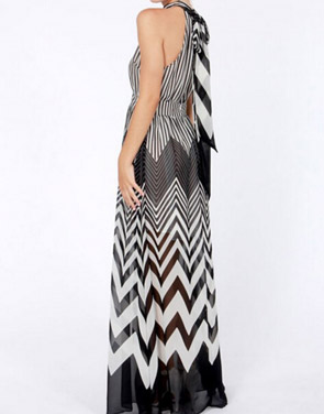 photo Halter Elastic Waist Stripe and Zigzag Print Maxi Dress by OASAP, color Multi - Image 2