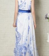 photo Sleeveless Blue and White Porcelain Print Maxi Dress by OASAP, color Blue White - Image 2