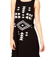 photo Stylish Geometric Print Round Neck Sleeveless Trapeze Dress by OASAP, color Black - Image 1