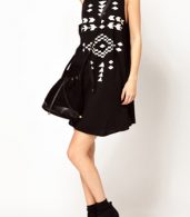photo Stylish Geometric Print Round Neck Sleeveless Trapeze Dress by OASAP, color Black - Image 3