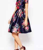 photo Vintage Floral Print Scoop Back Pleated Swing Dress by OASAP, color Multi - Image 4