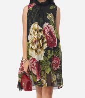 photo Floral Printed Courtly Shift Dress by FashionMia, color Black - Image 1