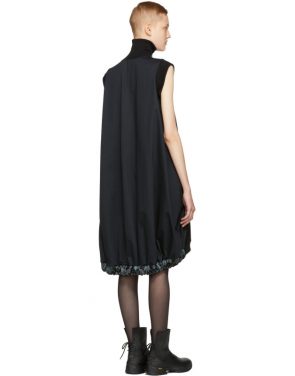 photo Black Forma Dress by Ovelia Transtoto - Image 3